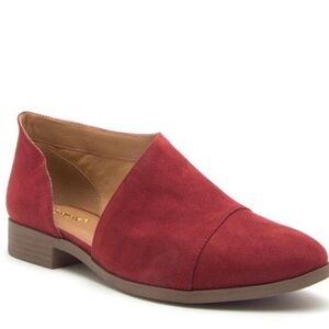 Qupid Tuxedo Adobe Red Open Shank Ballerina Flats - Size 8